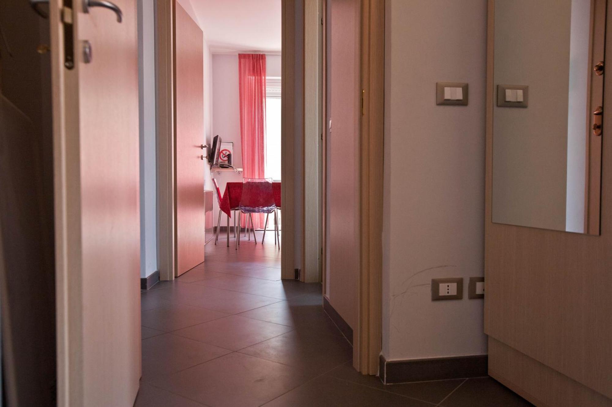 Appartamenti Linda San Bartolomeo Al Mare Exteriör bild