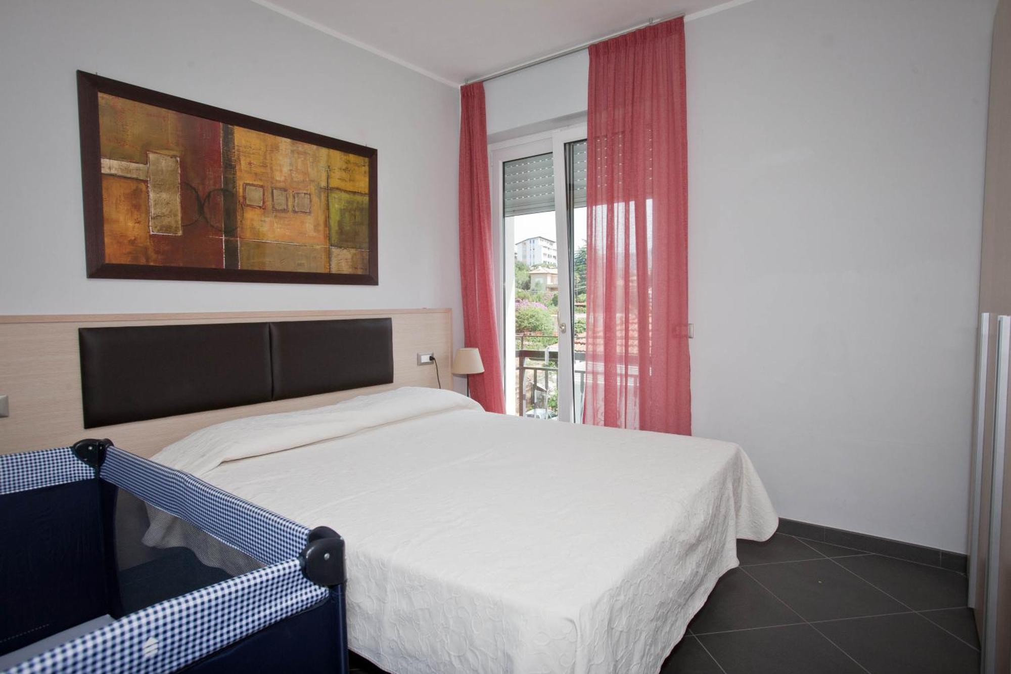 Appartamenti Linda San Bartolomeo Al Mare Exteriör bild