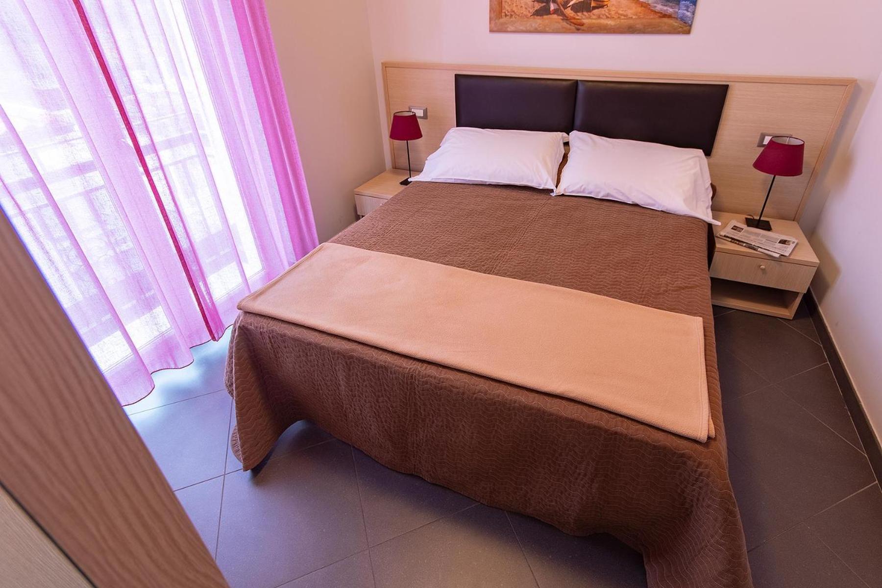 Appartamenti Linda San Bartolomeo Al Mare Exteriör bild